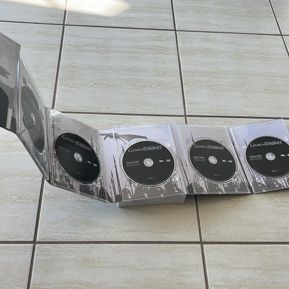 Game of Thrones DVD Season 3 - Picture 5 of 5